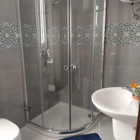 Atlantic Court Flat 9 Accommodatie bij particulieren